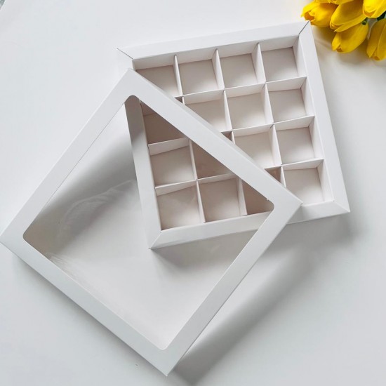 16 Bölmeli Pencereli Çikolata Kutusu-Madlen Uyumlu 16 Bölmeli Pencereli Çikolata Kutusu-Madlen Uyumlu