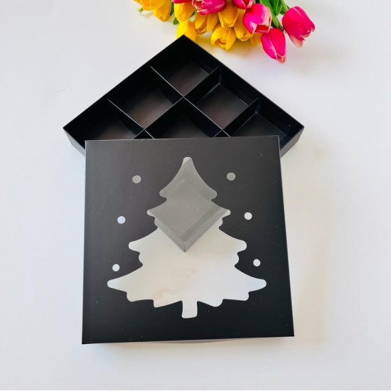 21x21x4 Pencereli Çam Ağacı Tasarım Karton Kutu (9 Bölmeli)