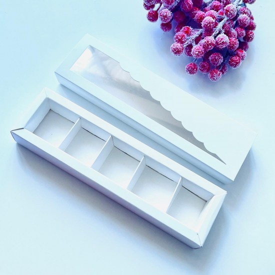 5 Bölmeli Pencere Desenli Bonbon Çikolata Kutusu