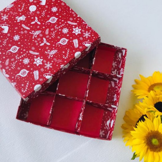 20x20x5 Karton Kutu (9 Bölmeli) 20x20x5 Karton Kutu (9 Bölmeli)