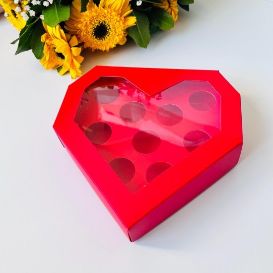 9 Bölmeli Kalp Tasarım Çikolata Kutusu