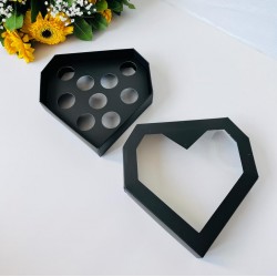 9 Bölmeli Kalp Tasarım Çikolata Kutusu