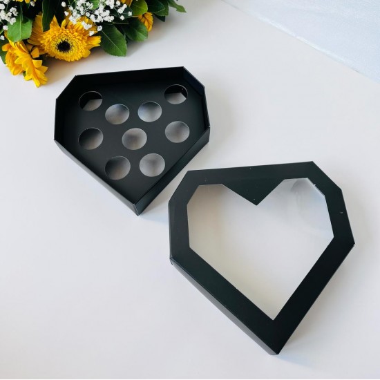 9 Bölmeli Kalp Tasarım Çikolata Kutusu