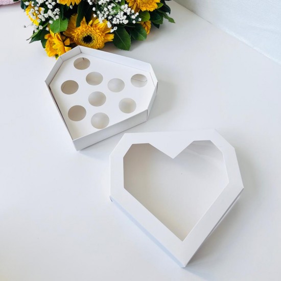 9 Bölmeli Kalp Tasarım Çikolata Kutusu