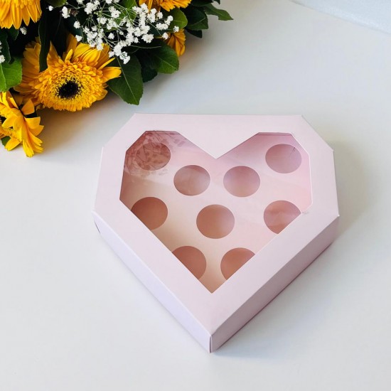 9 Bölmeli Kalp Tasarım Çikolata Kutusu