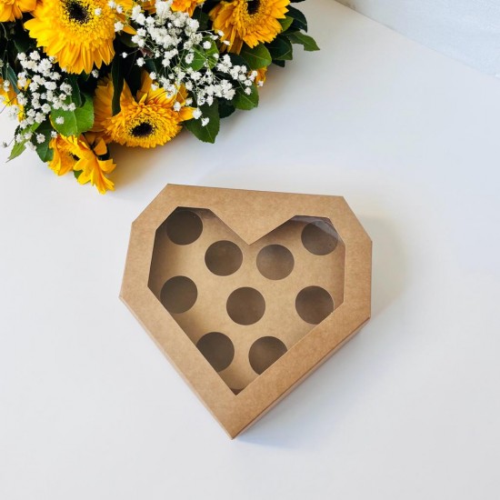 9 Bölmeli Kalp Tasarım Çikolata Kutusu
