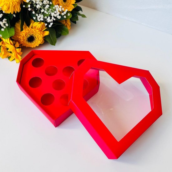 9 Bölmeli Kalp Tasarım Çikolata Kutusu