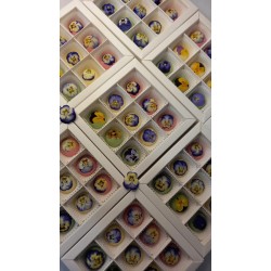 9 Bölmeli Pencereli Bonbon Çikolata Kutusu