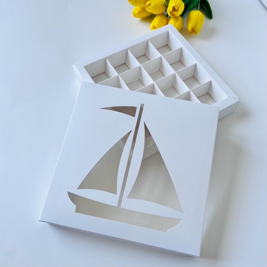 16 Bölmeli Çikolata Kutusu Yelkenli-Madlen Uyumlu