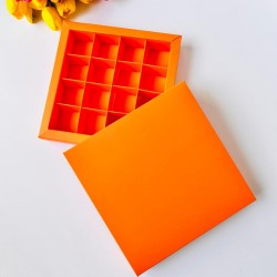 16 Bölmeli Karton Çikolata Kutusu-Halloween Madlen Uyumlu