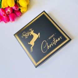 16 Bölmeli Geyik Tasarım Çikolata Kutusu Gold Yaldız