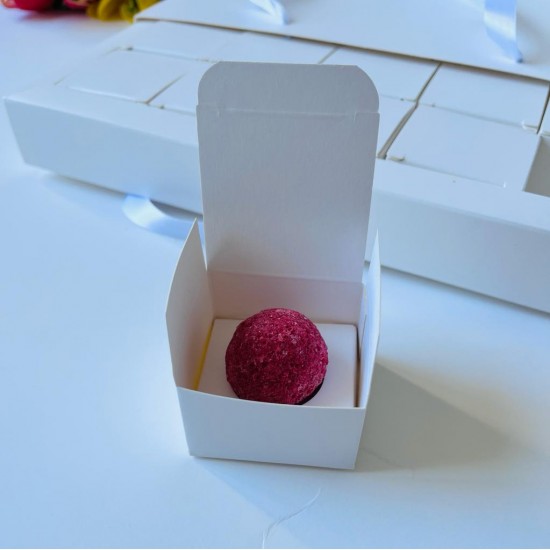 25 Bölmeli Çikolata-Kurabiye Kutusu 