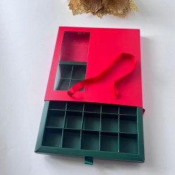 25 Bölmeli Pencereli-Çanta Model Bonbon Çikolata Kutusu