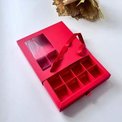 16 Bölmeli Pencereli Çanta Model Bonbon Çikolata Kutusu