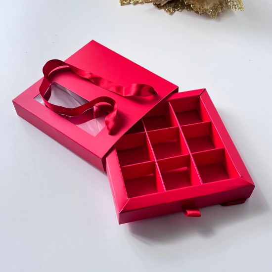 9 Bölmeli Pencereli Çanta Model Bonbon Çikolata Kutusu 9 Bölmeli Pencereli Çanta Model Bonbon Çikolata Kutusu
