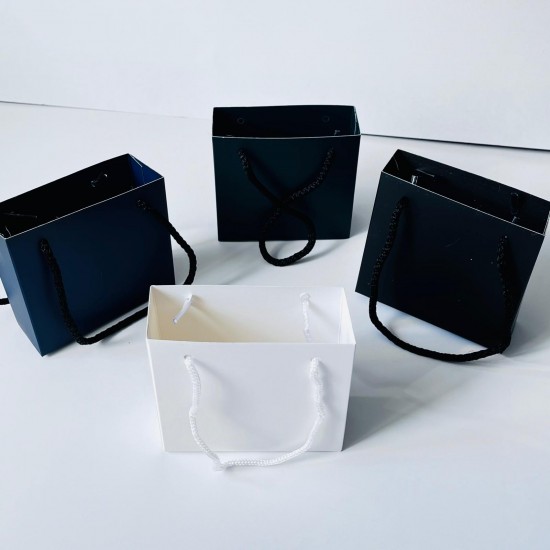 Karton Çanta 11x10,5x4 cm