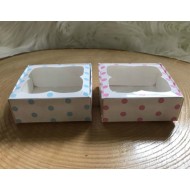 9x9x3 Pencereli Puantiyeli Beyaz Zemin