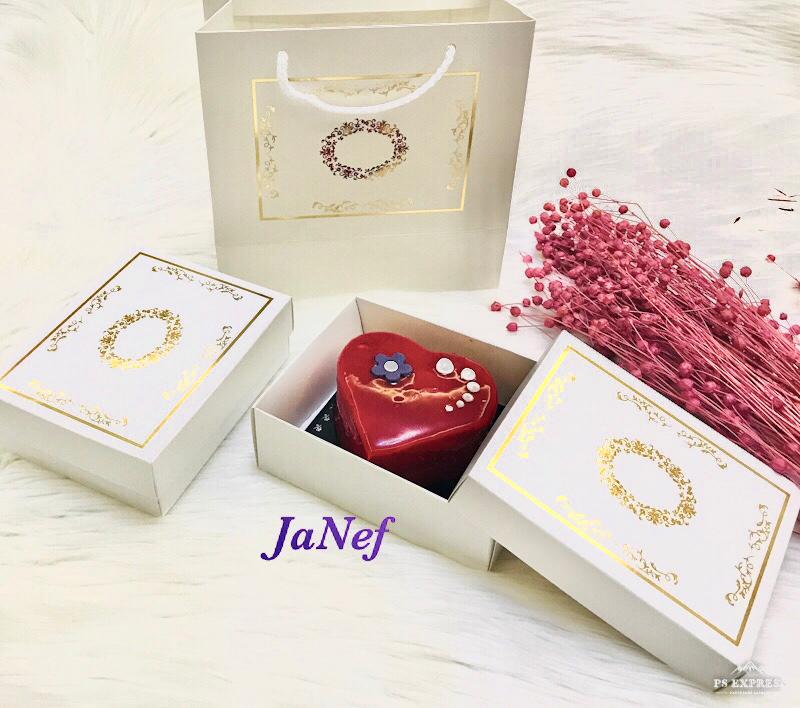 12x15x5 Karton Kutu Yaldız Baskılı — galeri görseli