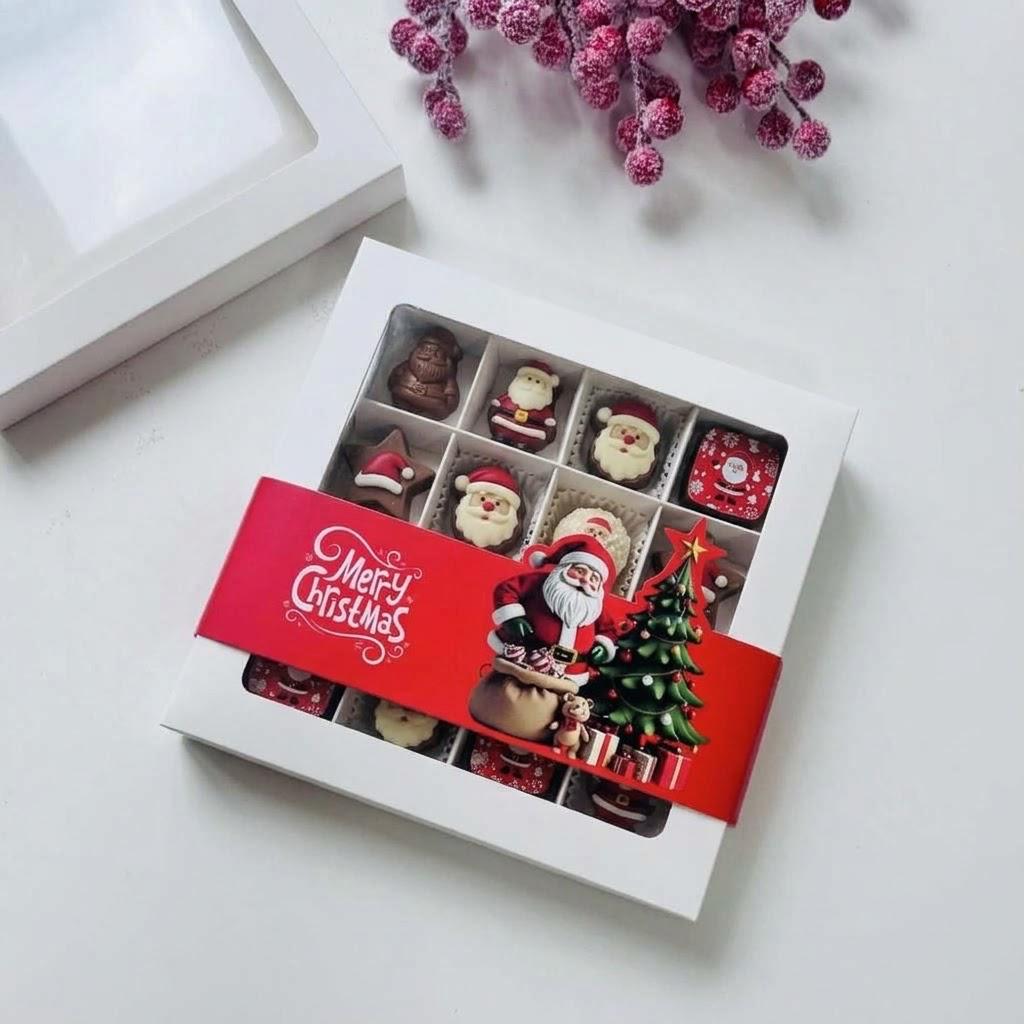 16 Bölmeli Pencereli Bonbon Çikolata Kutusu-Yılbaşı Şeritli Noel Baba — galeri görseli