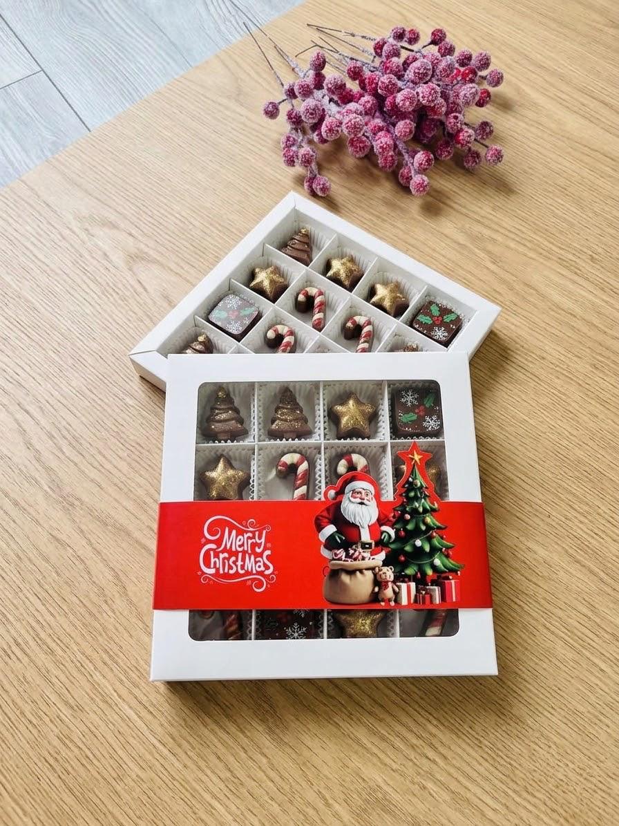 16 Bölmeli Pencereli Bonbon Çikolata Kutusu-Yılbaşı Şeritli Noel Baba — galeri görseli