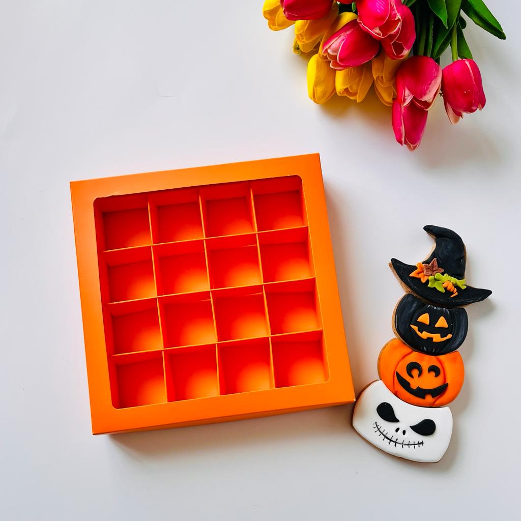 16 Bölmeli Pencereli Çikolata Kutusu-Halloween-Madlen Uyumlu — ürün görseli