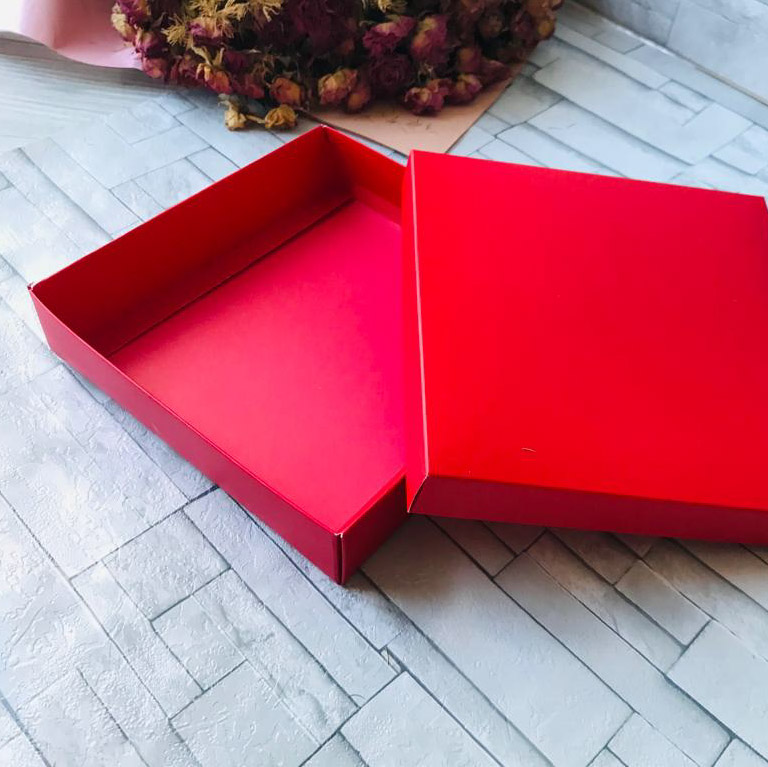 18x18x4 Karton Kutu — galeri görseli