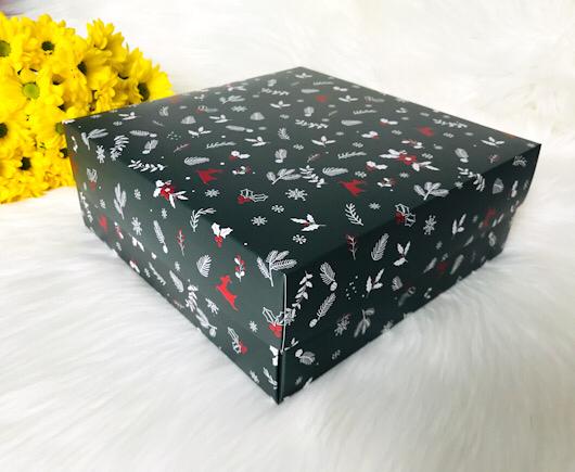 25x25x10 Karton Kutu Yılbaşı Desen — ürün görseli