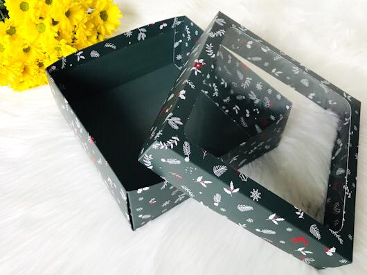 25x25x10 Pencereli Kutu Yılbaşı Desen — galeri görseli