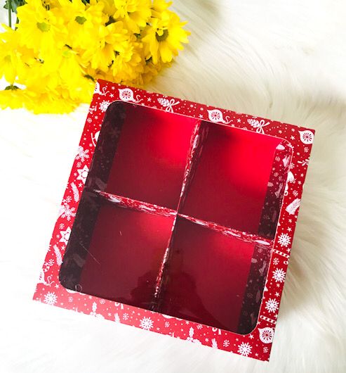 25x25x10 Pencereli Kutu Yılbaşı Desen-4 Bölmeli — ürün görseli
