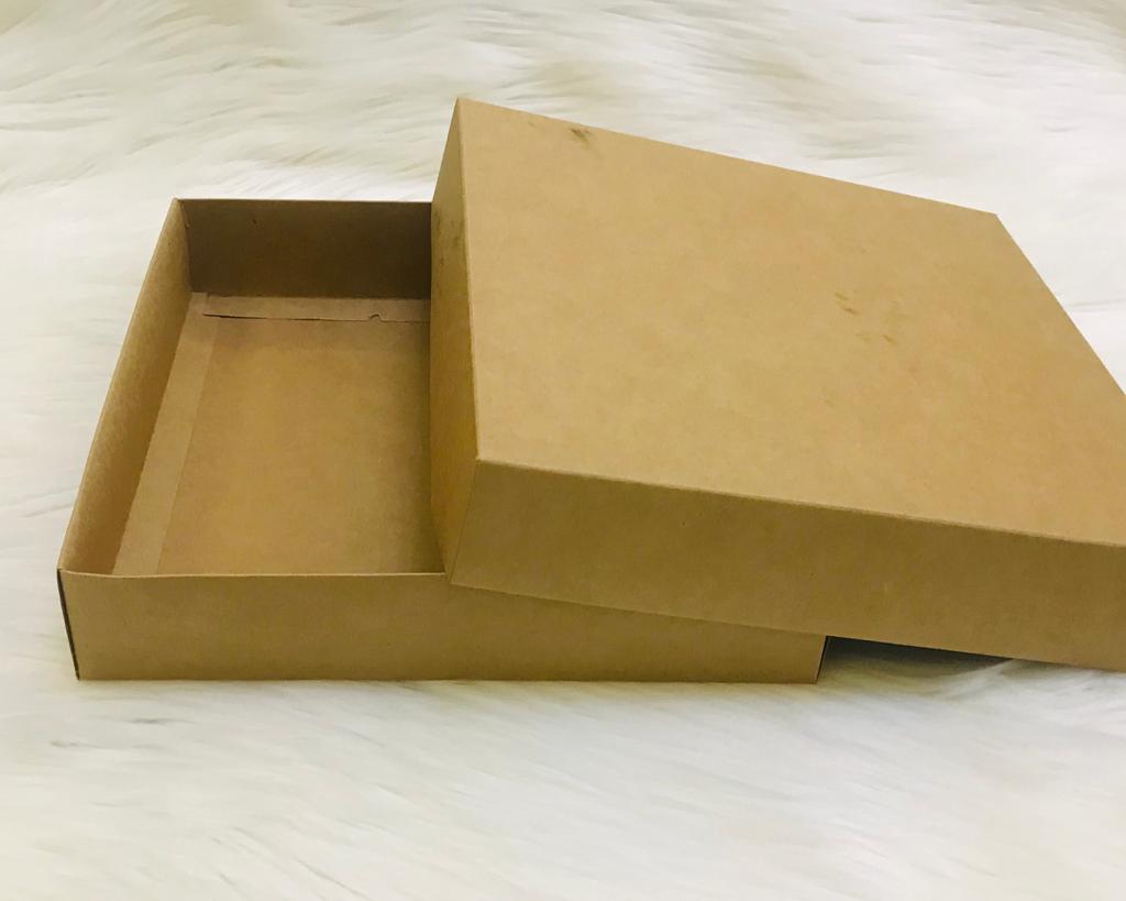 25x25x5 Karton Kutu — galeri görseli