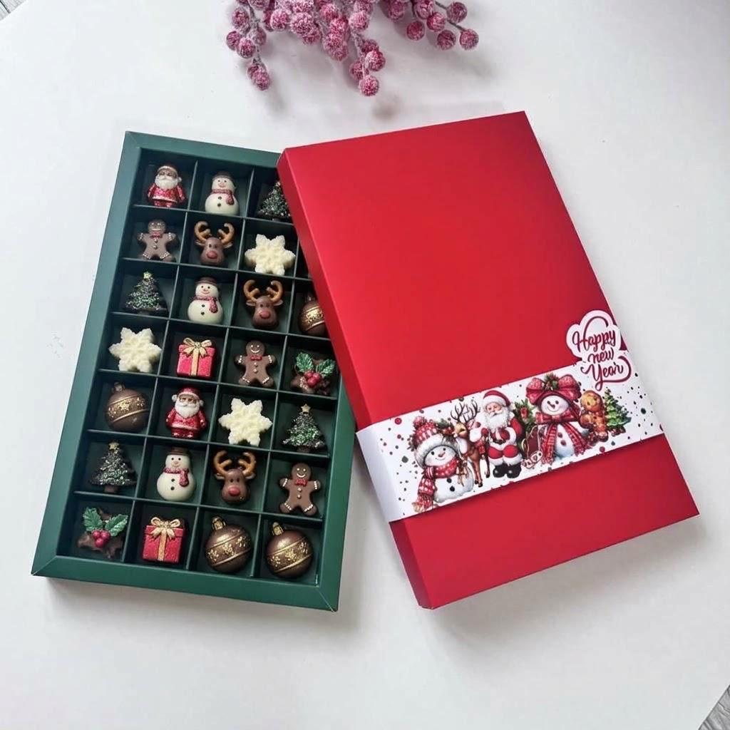 28 Bölmeli Bonbon Çikolata Kutusu - Yılbaşı Şeritli Kardan Adam — ürün görseli
