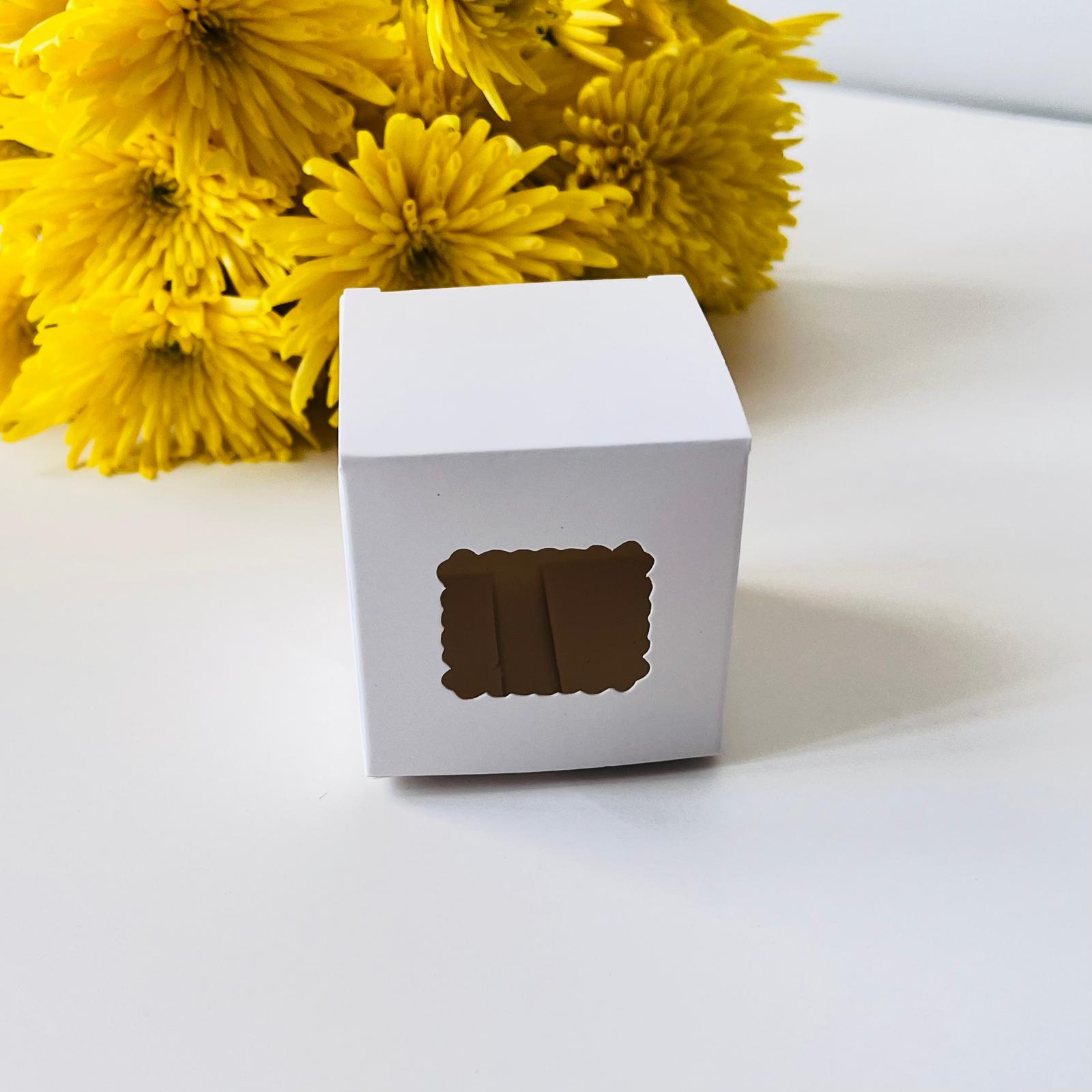 6x6x6 Pencereli Karton Kutu — galeri görseli