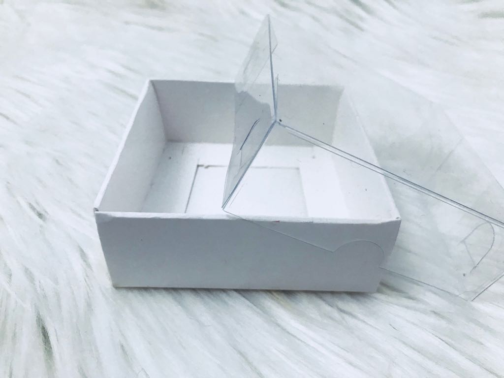 9x9x3 Asetat Kapaklı Kutu — galeri görseli