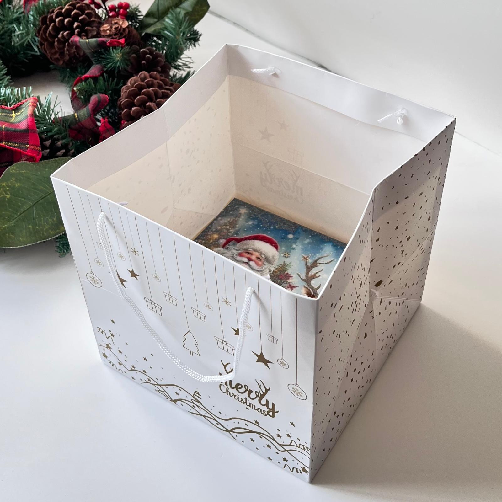 Karton Çanta Yılbaşı Desen-Beyaz 20x20x20 cm — galeri görseli