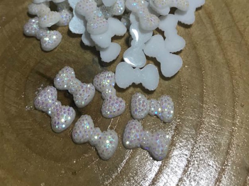Mini Polyester Fiyonk,Papyon Taş (50 adet) — galeri görseli