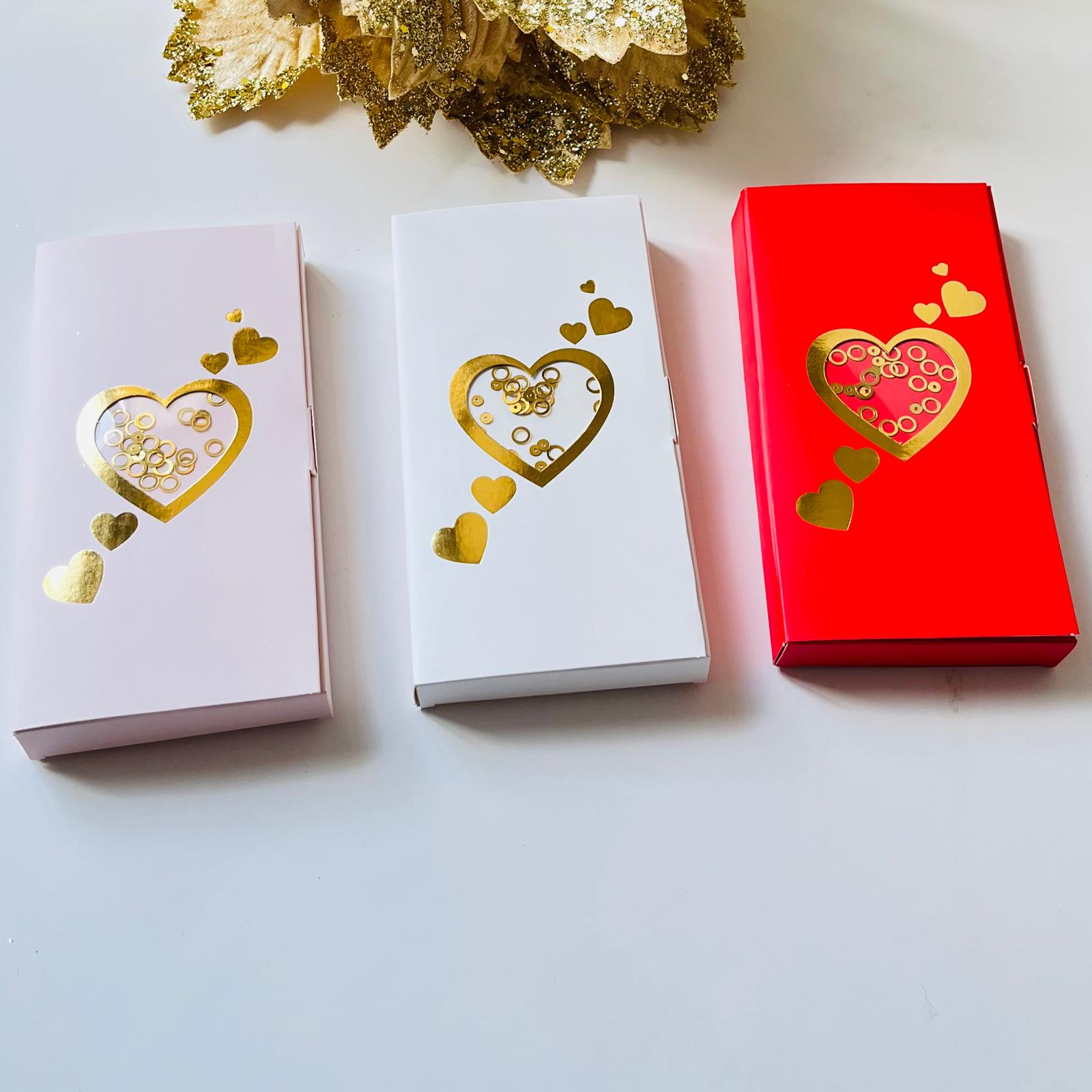 Tablet Çikolata Kutusu Gold Yaldız Love — galeri görseli
