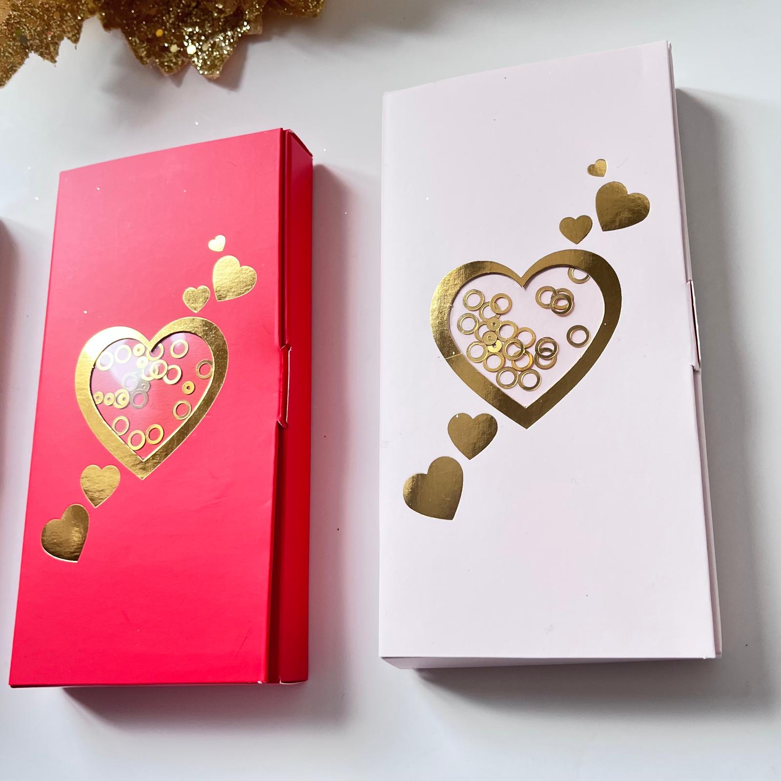 Tablet Çikolata Kutusu Gold Yaldız Love — galeri görseli