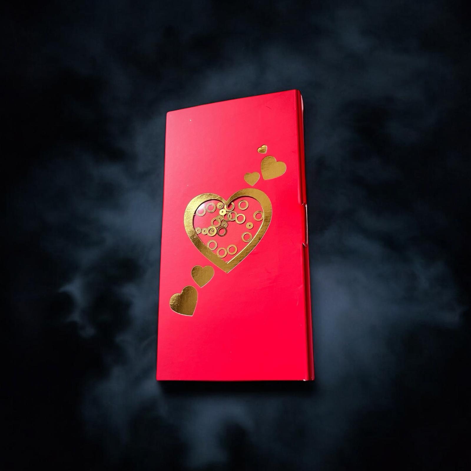 Tablet Çikolata Kutusu Gold Yaldız Love — galeri görseli