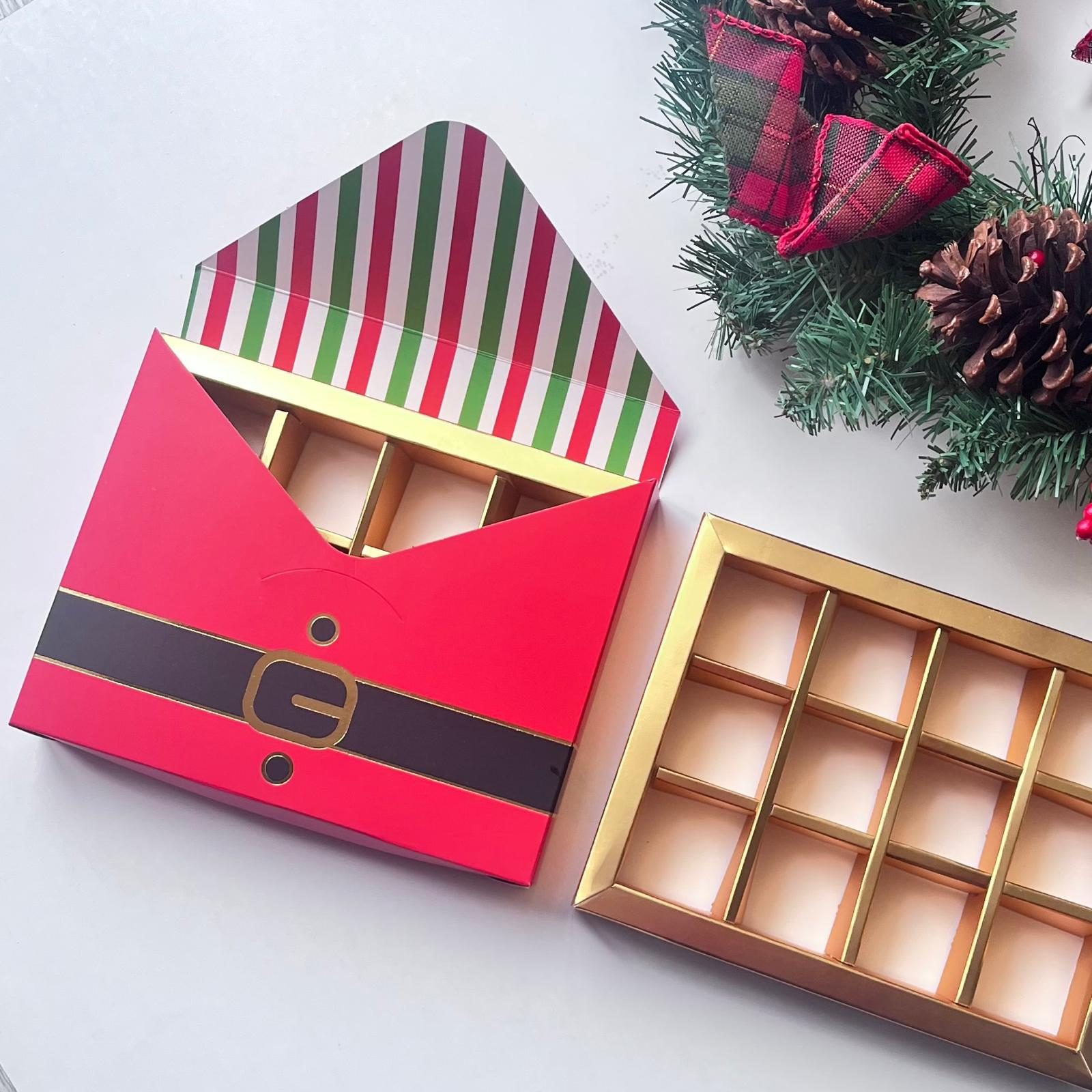 12 Bölmeli Zarf Tasarım Premium Kutu-Yeniyıl Temalı Desen 1 — galeri görseli